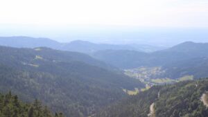 Dieses Bild zeigt eine Webcam-Aufnahme vom Achertal, aufgenommen am Samstag, den 05.07.2025 um 17:50 Uhr. Die Temperatur betrug 20.1°C.