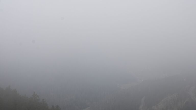 Dieses Bild zeigt eine Webcam-Aufnahme vom Achertal, aufgenommen am Sonntag, den 22.03.2026 um 11:30 Uhr. Die Temperatur betrug 2.4°C.