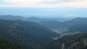 Dieses Bild zeigt eine Webcam-Aufnahme vom Achertal, aufgenommen am Dienstag, den 14.10.2025 um 07:50 Uhr. Die Temperatur betrug 5.4°C.