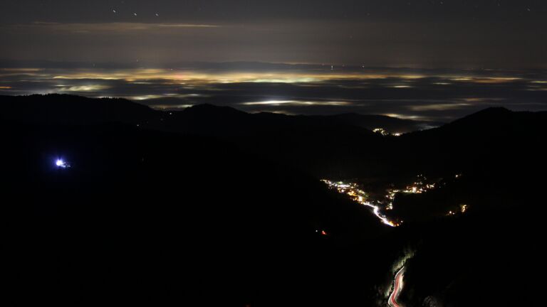 Dieses Bild zeigt eine Webcam-Aufnahme vom Achertal, aufgenommen am Mittwoch, den 17.12.2025 um 06:00 Uhr. Die Temperatur betrug 5.5°C.