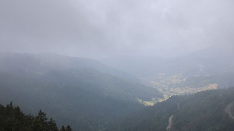 Dieses Bild zeigt eine Webcam-Aufnahme vom Achertal, aufgenommen am Donnerstag, den 22.05.2025 um 14:20 Uhr. Die Temperatur betrug 7.1°C.