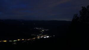 Dieses Bild zeigt eine Webcam-Aufnahme vom Achertal, aufgenommen am Freitag, den 16.10.2026 um 06:50 Uhr. Die Temperatur betrug 12.9°C.