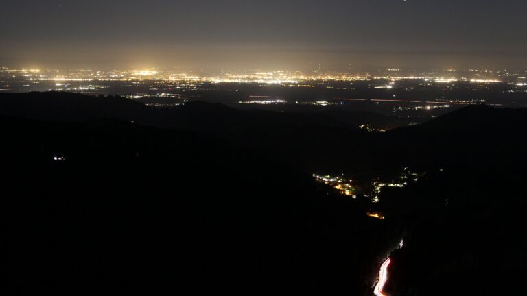 Dieses Bild zeigt eine Webcam-Aufnahme vom Achertal, aufgenommen am Donnerstag, den 09.04.2026 um 05:00 Uhr. Die Temperatur betrug 11.3°C.