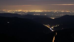 Dieses Bild zeigt eine Webcam-Aufnahme vom Achertal, aufgenommen am Dienstag, den 24.03.2026 um 19:50 Uhr. Die Temperatur betrug 7.1°C.