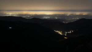 Dieses Bild zeigt eine Webcam-Aufnahme vom Achertal, aufgenommen am Samstag, den 07.03.2026 um 00:00 Uhr. Die Temperatur betrug 10.8°C.