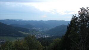 Dieses Bild zeigt eine Webcam-Aufnahme vom Achertal, aufgenommen am Dienstag, den 29.09.2026 um 19:20 Uhr. Die Temperatur betrug 22.2°C.