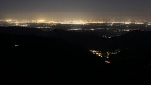 Dieses Bild zeigt eine Webcam-Aufnahme vom Achertal, aufgenommen am Donnerstag, den 09.04.2026 um 05:20 Uhr. Die Temperatur betrug 11.4°C.