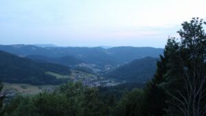 Dieses Bild zeigt eine Webcam-Aufnahme vom Achertal, aufgenommen am Samstag, den 01.08.2026 um 21:20 Uhr. Die Temperatur betrug 20.6°C.