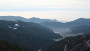 Dieses Bild zeigt eine Webcam-Aufnahme vom Achertal, aufgenommen am Donnerstag, den 22.01.2026 um 16:40 Uhr. Die Temperatur betrug 4.8°C.