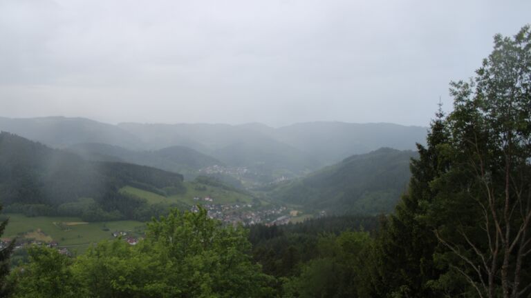 Dieses Bild zeigt eine Webcam-Aufnahme vom Achertal, aufgenommen am Montag, den 18.05.2026 um 06:30 Uhr. Die Temperatur betrug 8.4°C.