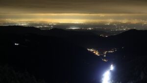 Dieses Bild zeigt eine Webcam-Aufnahme vom Achertal, aufgenommen am Donnerstag, den 27.11.2025 um 06:00 Uhr. Die Temperatur betrug -3.4°C.