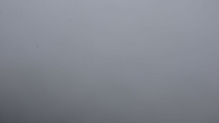 Dieses Bild zeigt eine Webcam-Aufnahme vom Achertal, aufgenommen am Samstag, den 29.11.2025 um 12:40 Uhr. Die Temperatur betrug 4.8°C.