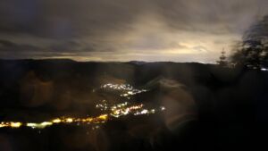 Dieses Bild zeigt eine Webcam-Aufnahme vom Achertal, aufgenommen am Donnerstag, den 04.06.2026 um 23:20 Uhr. Die Temperatur betrug 10.2°C.