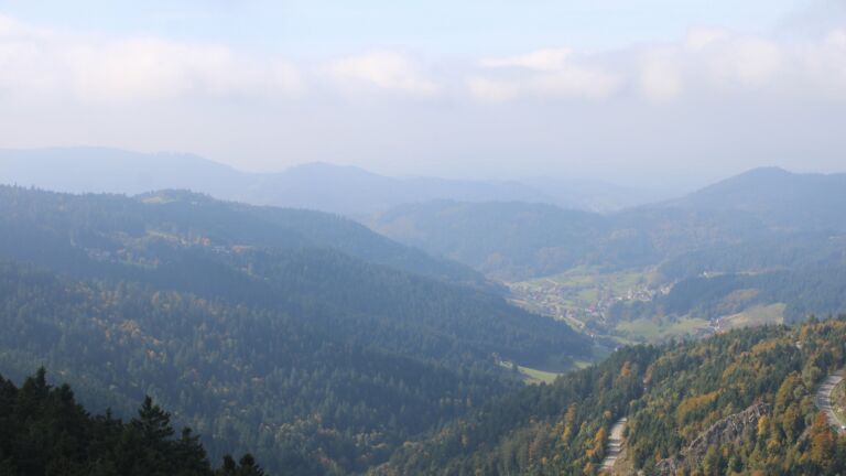 Dieses Bild zeigt eine Webcam-Aufnahme vom Achertal, aufgenommen am Freitag, den 10.10.2025 um 14:20 Uhr. Die Temperatur betrug 11.5°C.