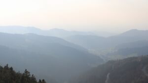 Dieses Bild zeigt eine Webcam-Aufnahme vom Achertal, aufgenommen am Sonntag, den 22.03.2026 um 17:00 Uhr. Die Temperatur betrug 6.9°C.