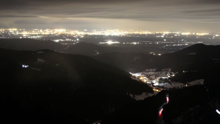 Dieses Bild zeigt eine Webcam-Aufnahme vom Achertal, aufgenommen am Dienstag, den 13.01.2026 um 06:50 Uhr. Die Temperatur betrug 3.8°C.