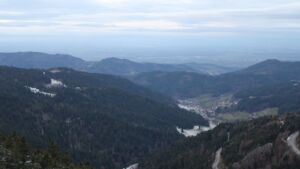 Dieses Bild zeigt eine Webcam-Aufnahme vom Achertal, aufgenommen am Mittwoch, den 19.11.2025 um 16:50 Uhr. Die Temperatur betrug -1.6°C.