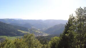 Dieses Bild zeigt eine Webcam-Aufnahme vom Achertal, aufgenommen am Dienstag, den 22.09.2026 um 16:50 Uhr. Die Temperatur betrug 22.8°C.