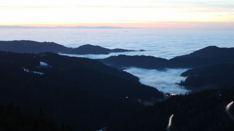 Dieses Bild zeigt eine Webcam-Aufnahme vom Achertal, aufgenommen am Mittwoch, den 21.01.2026 um 17:50 Uhr. Die Temperatur betrug 4.1°C.