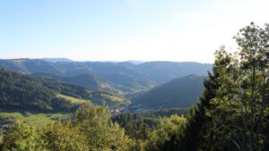 Dieses Bild zeigt eine Webcam-Aufnahme vom Achertal, aufgenommen am Montag, den 14.09.2026 um 18:30 Uhr. Die Temperatur betrug 26.8°C.