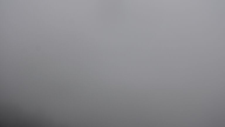 Dieses Bild zeigt eine Webcam-Aufnahme vom Achertal, aufgenommen am Sonntag, den 05.10.2025 um 09:10 Uhr. Die Temperatur betrug 3.2°C.