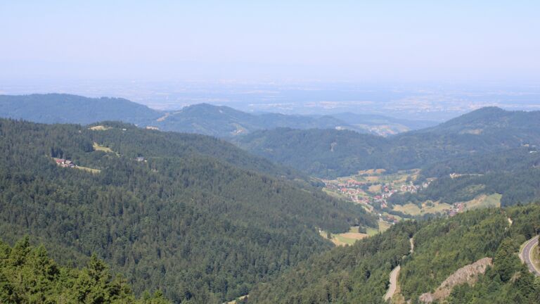 Dieses Bild zeigt eine Webcam-Aufnahme vom Achertal, aufgenommen am Mittwoch, den 02.07.2025 um 10:40 Uhr. Die Temperatur betrug 25.8°C.
