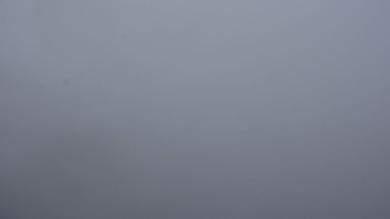 Dieses Bild zeigt eine Webcam-Aufnahme vom Achertal, aufgenommen am Freitag, den 05.12.2025 um 11:30 Uhr. Die Temperatur betrug 0.6°C.