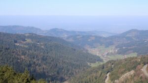 Dieses Bild zeigt eine Webcam-Aufnahme vom Achertal, aufgenommen am Mittwoch, den 15.04.2026 um 09:50 Uhr. Die Temperatur betrug 5.9°C.