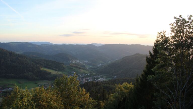 Dieses Bild zeigt eine Webcam-Aufnahme vom Achertal, aufgenommen am Freitag, den 02.10.2026 um 18:50 Uhr. Die Temperatur betrug 16.1°C.