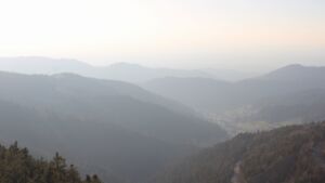 Dieses Bild zeigt eine Webcam-Aufnahme vom Achertal, aufgenommen am Mittwoch, den 04.03.2026 um 17:10 Uhr. Die Temperatur betrug 8.4°C.