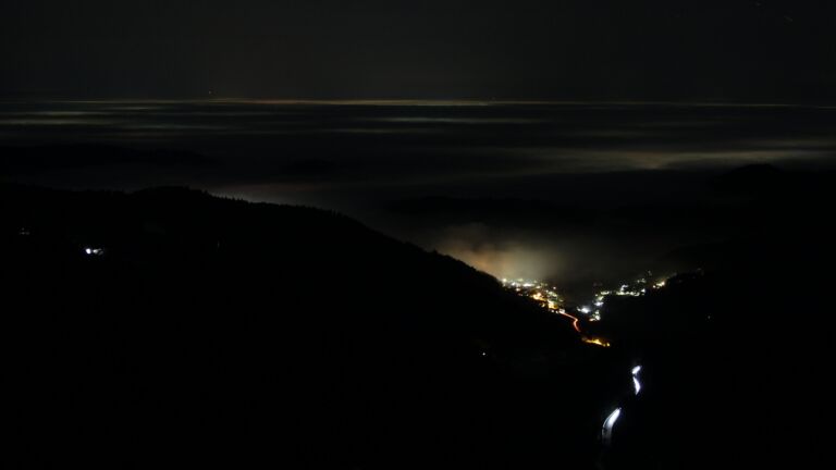 Dieses Bild zeigt eine Webcam-Aufnahme vom Achertal, aufgenommen am Montag, den 19.01.2026 um 05:30 Uhr. Die Temperatur betrug 4.4°C.