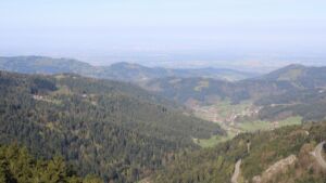 Dieses Bild zeigt eine Webcam-Aufnahme vom Achertal, aufgenommen am Samstag, den 18.04.2026 um 09:20 Uhr. Die Temperatur betrug 14.1°C.