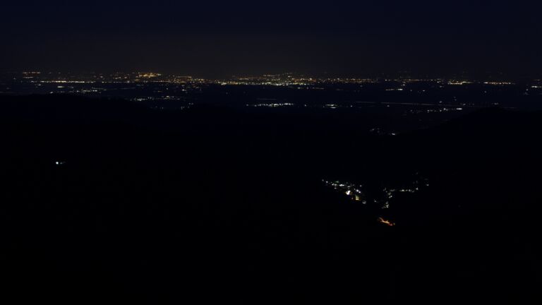 Dieses Bild zeigt eine Webcam-Aufnahme vom Achertal, aufgenommen am Dienstag, den 24.03.2026 um 05:20 Uhr. Die Temperatur betrug 5.2°C.