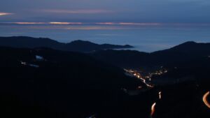 Dieses Bild zeigt eine Webcam-Aufnahme vom Achertal, aufgenommen am Donnerstag, den 22.01.2026 um 18:00 Uhr. Die Temperatur betrug 3°C.