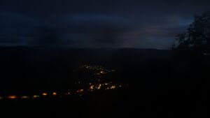 Dieses Bild zeigt eine Webcam-Aufnahme vom Achertal, aufgenommen am Mittwoch, den 20.05.2026 um 04:40 Uhr. Die Temperatur betrug 9.5°C.
