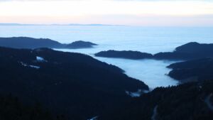 Dieses Bild zeigt eine Webcam-Aufnahme vom Achertal, aufgenommen am Dienstag, den 20.01.2026 um 17:40 Uhr. Die Temperatur betrug 5.8°C.