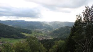 Dieses Bild zeigt eine Webcam-Aufnahme vom Achertal, aufgenommen am Samstag, den 10.10.2026 um 16:10 Uhr. Die Temperatur betrug 10°C.