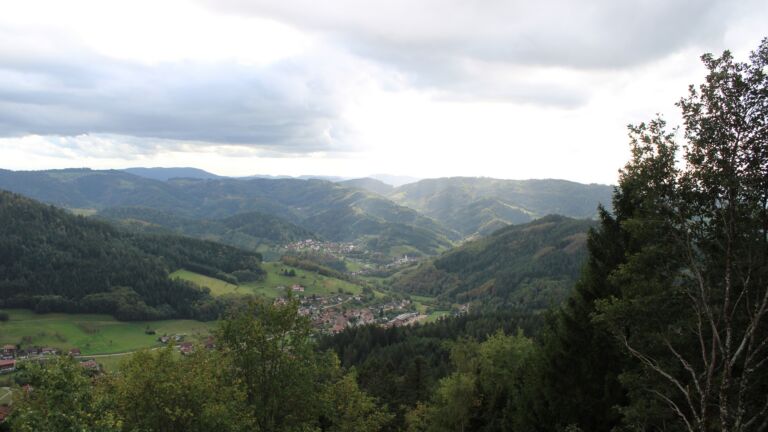 Dieses Bild zeigt eine Webcam-Aufnahme vom Achertal, aufgenommen am Samstag, den 10.10.2026 um 16:10 Uhr. Die Temperatur betrug 10°C.