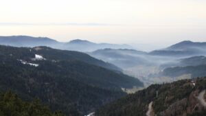 Dieses Bild zeigt eine Webcam-Aufnahme vom Achertal, aufgenommen am Samstag, den 17.01.2026 um 15:30 Uhr. Die Temperatur betrug 6.7°C.