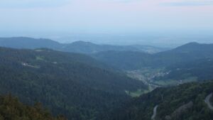 Dieses Bild zeigt eine Webcam-Aufnahme vom Achertal, aufgenommen am Samstag, den 09.05.2026 um 05:50 Uhr. Die Temperatur betrug 9.6°C.