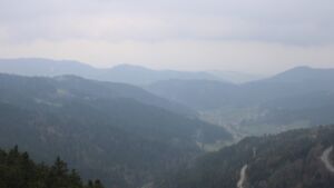 Dieses Bild zeigt eine Webcam-Aufnahme vom Achertal, aufgenommen am Dienstag, den 14.04.2026 um 15:30 Uhr. Die Temperatur betrug 4.7°C.