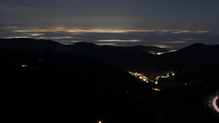 Dieses Bild zeigt eine Webcam-Aufnahme vom Achertal, aufgenommen am Sonntag, den 08.02.2026 um 06:20 Uhr. Die Temperatur betrug 2.9°C.