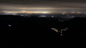 Dieses Bild zeigt eine Webcam-Aufnahme vom Achertal, aufgenommen am Donnerstag, den 27.11.2025 um 04:30 Uhr. Die Temperatur betrug -2.9°C.