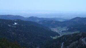 Dieses Bild zeigt eine Webcam-Aufnahme vom Achertal, aufgenommen am Sonntag, den 05.04.2026 um 06:40 Uhr. Die Temperatur betrug 9.5°C.