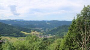 Dieses Bild zeigt eine Webcam-Aufnahme vom Achertal, aufgenommen am Samstag, den 06.06.2026 um 11:30 Uhr. Die Temperatur betrug 18.5°C.