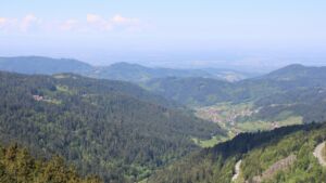 Dieses Bild zeigt eine Webcam-Aufnahme vom Achertal, aufgenommen am Samstag, den 09.05.2026 um 12:10 Uhr. Die Temperatur betrug 16.2°C.