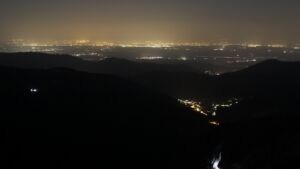 Dieses Bild zeigt eine Webcam-Aufnahme vom Achertal, aufgenommen am Dienstag, den 10.03.2026 um 05:10 Uhr. Die Temperatur betrug 8.6°C.