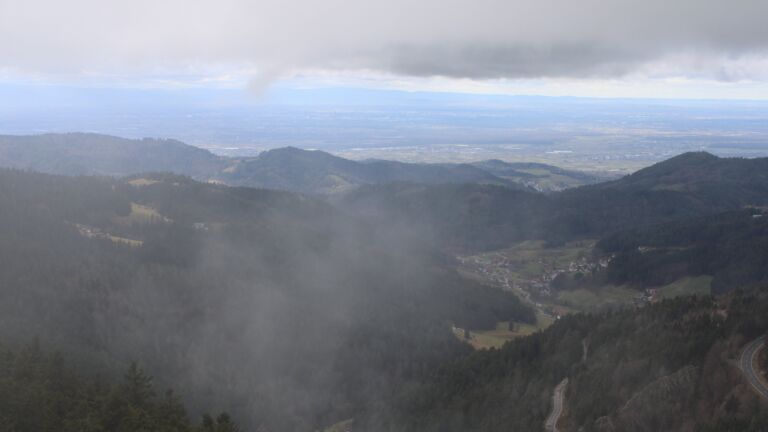 Dieses Bild zeigt eine Webcam-Aufnahme vom Achertal, aufgenommen am Montag, den 23.02.2026 um 14:10 Uhr. Die Temperatur betrug 4.2°C.