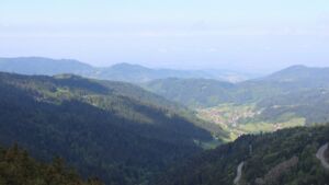 Dieses Bild zeigt eine Webcam-Aufnahme vom Achertal, aufgenommen am Freitag, den 08.05.2026 um 11:40 Uhr. Die Temperatur betrug 12.4°C.