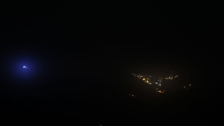 Dieses Bild zeigt eine Webcam-Aufnahme vom Achertal, aufgenommen am Mittwoch, den 17.12.2025 um 22:30 Uhr. Die Temperatur betrug 4.9°C.